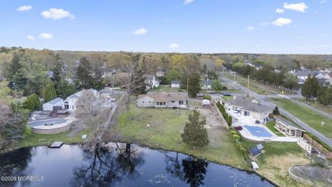 208 Lakeview Court Forked River NJ 08731