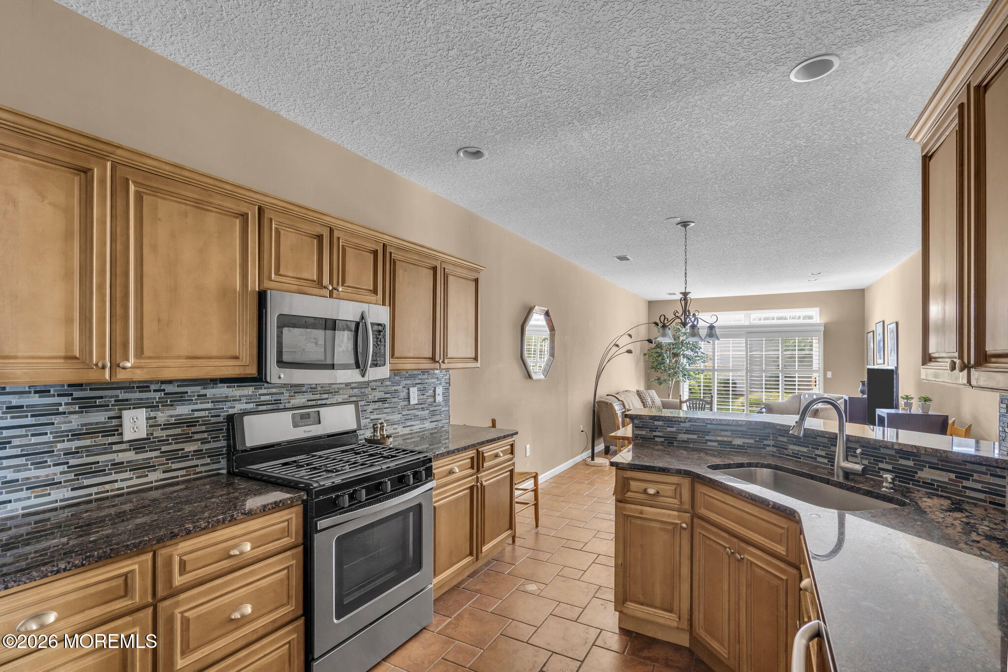 9 Sunnyfield Lane Lakewood NJ 08701