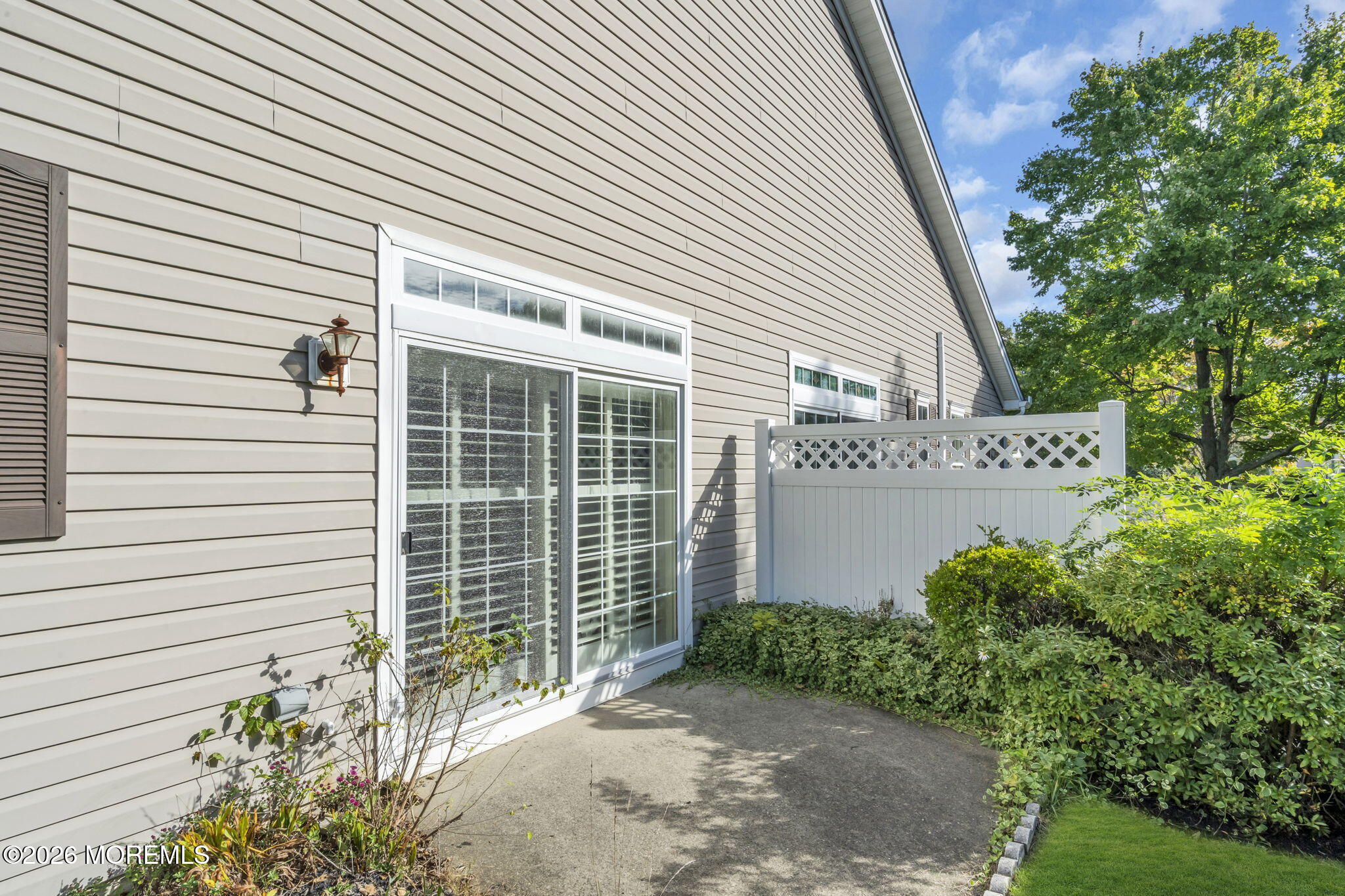 9 Sunnyfield Lane Lakewood NJ 08701