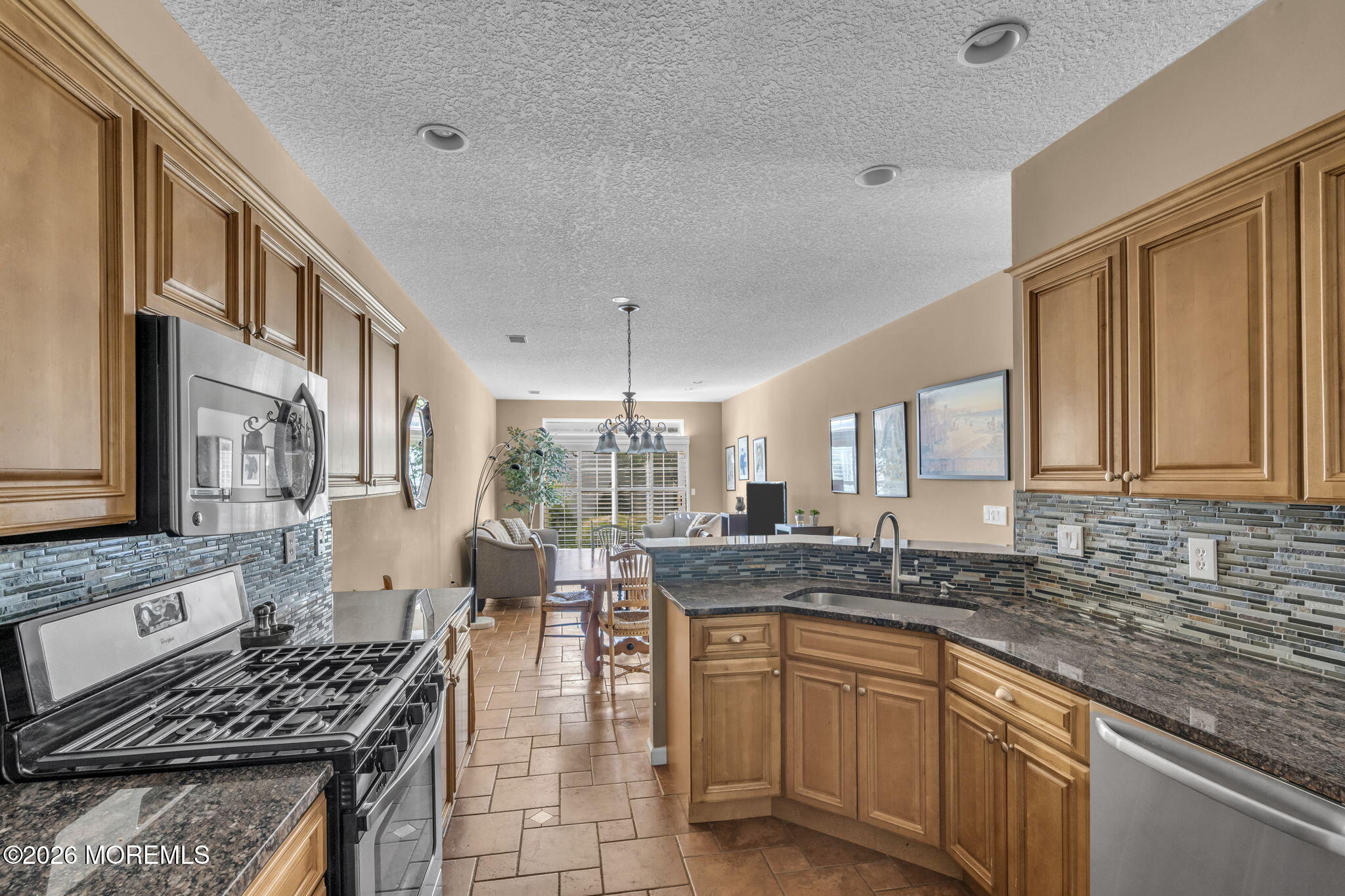 9 Sunnyfield Lane Lakewood NJ 08701