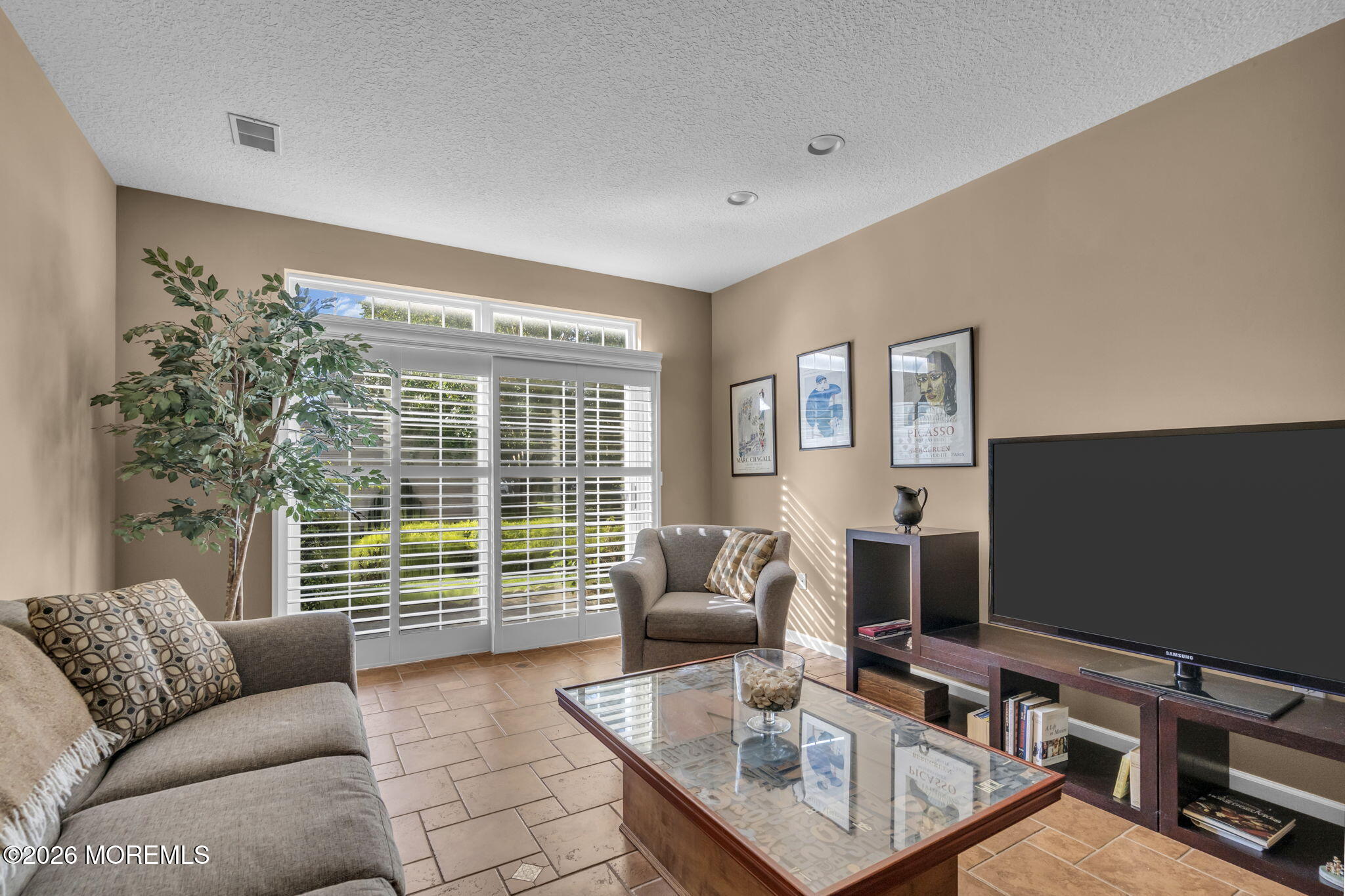 9 Sunnyfield Lane Lakewood NJ 08701