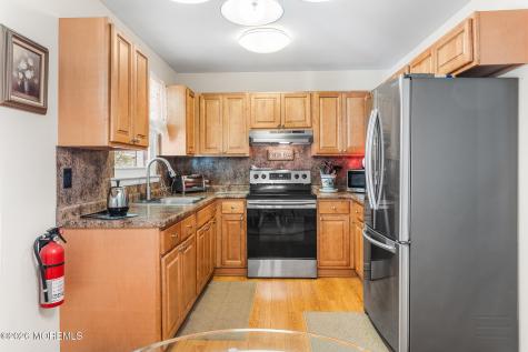7 Crocus Lane Whiting NJ 08759