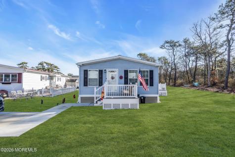 55 Woodchuck Parkway Whiting NJ 08759