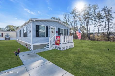 55 Woodchuck Parkway Whiting NJ 08759