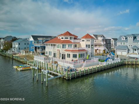 256 Cedar Drive Bayville NJ 08721