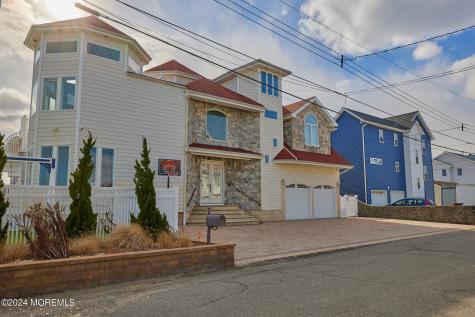 256 Cedar Drive Bayville NJ 08721