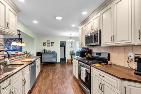 178 Calvin Court Brick NJ 08724