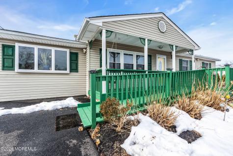 178 Calvin Court Brick NJ 08724