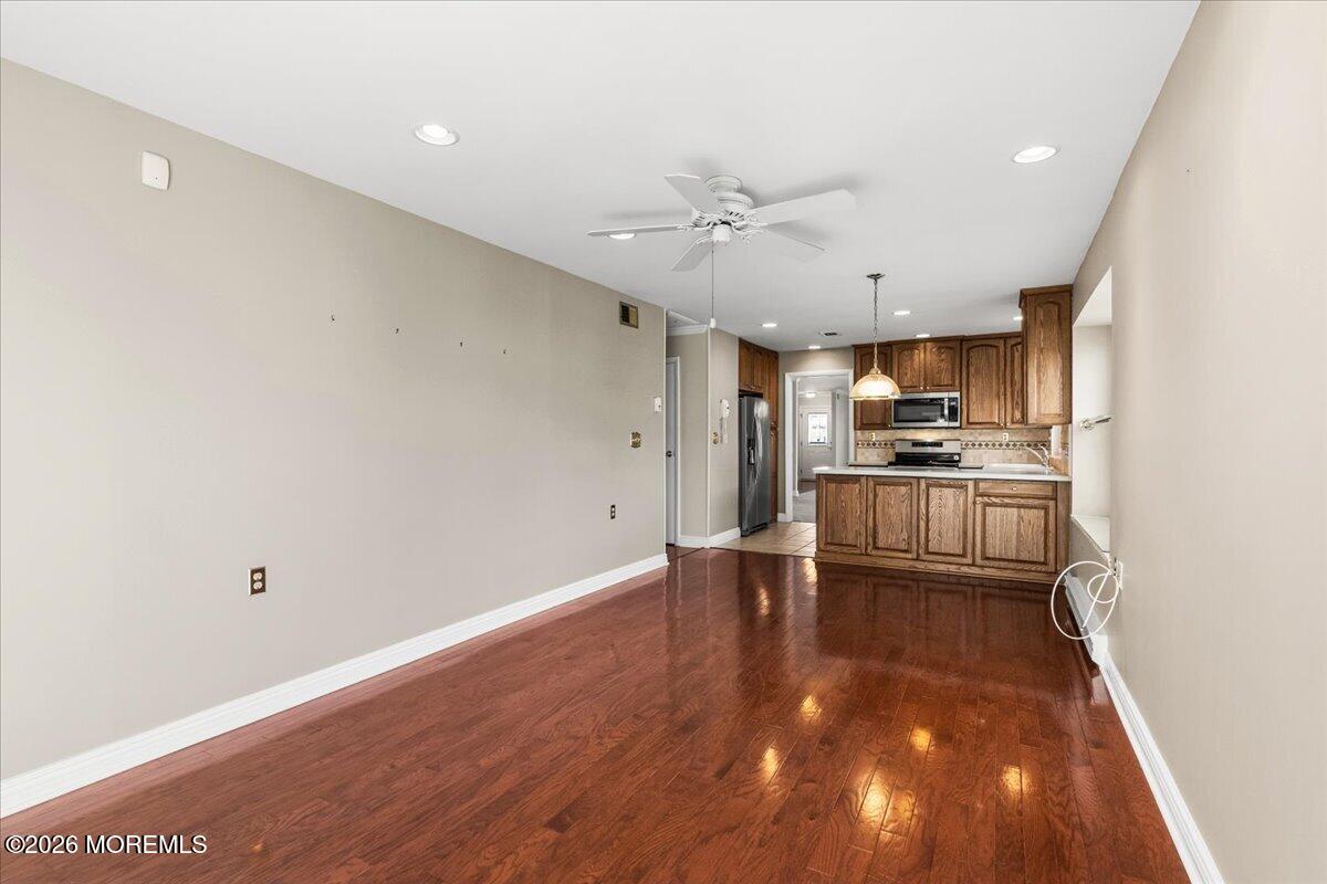 31 Red Hill Road Manchester NJ 08759