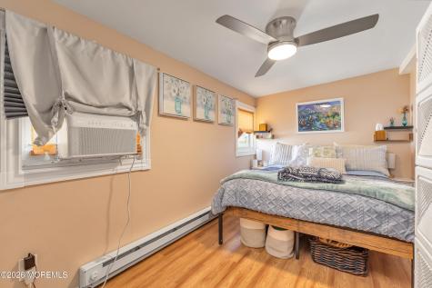 16 Carroll Avenue Tuckerton NJ 08087