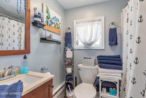 16 Carroll Avenue Tuckerton NJ 08087