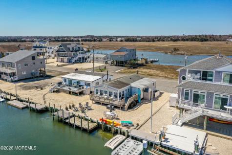 16 Carroll Avenue Tuckerton NJ 08087