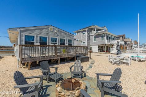 16 Carroll Avenue Tuckerton NJ 08087