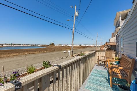16 Carroll Avenue Tuckerton NJ 08087
