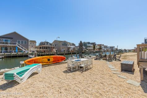 16 Carroll Avenue Tuckerton NJ 08087