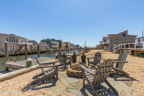 16 Carroll Avenue Tuckerton NJ 08087