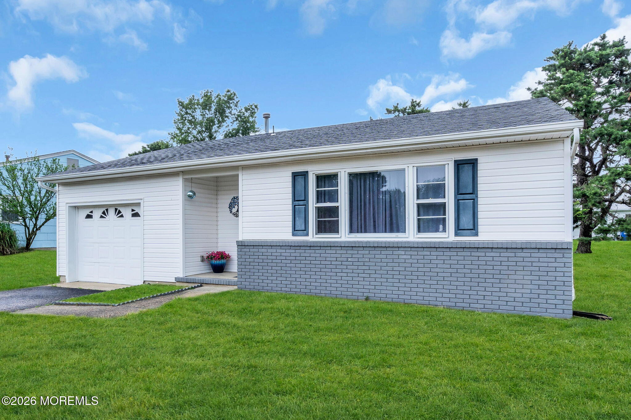 214 Westbrook Drive Toms River NJ 08757