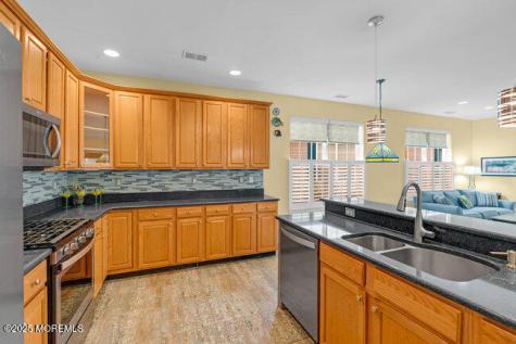 5 Banstead Way Jackson NJ 08527