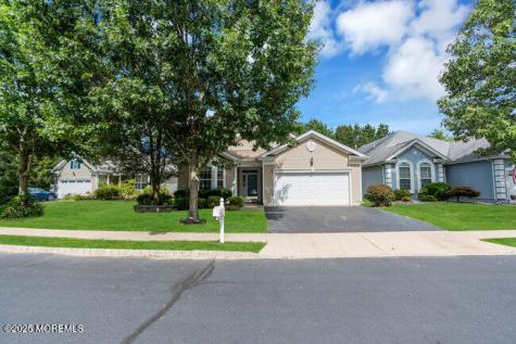 5 Banstead Way Jackson NJ 08527