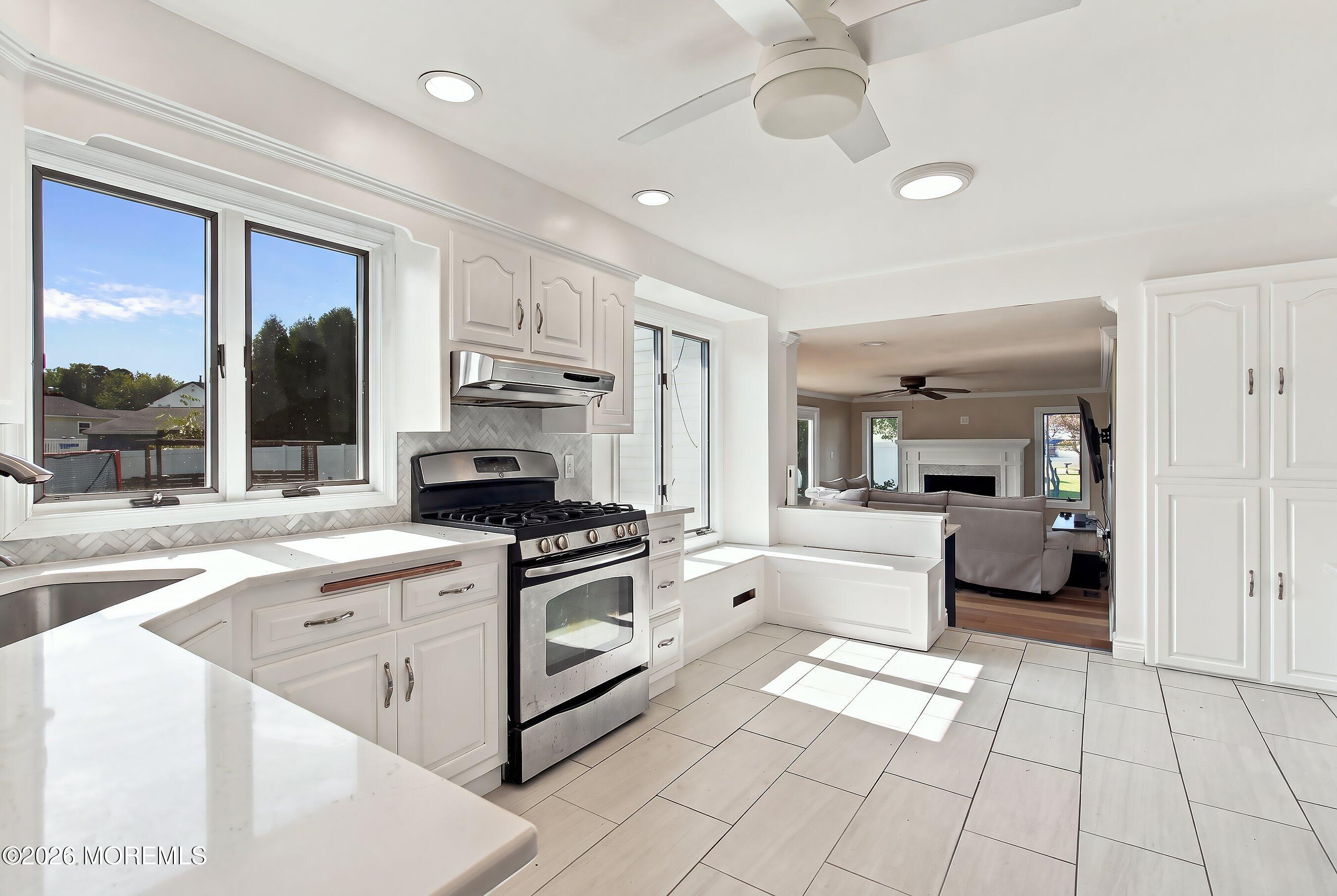 1665 White Oak Lane Williamstown NJ 08094