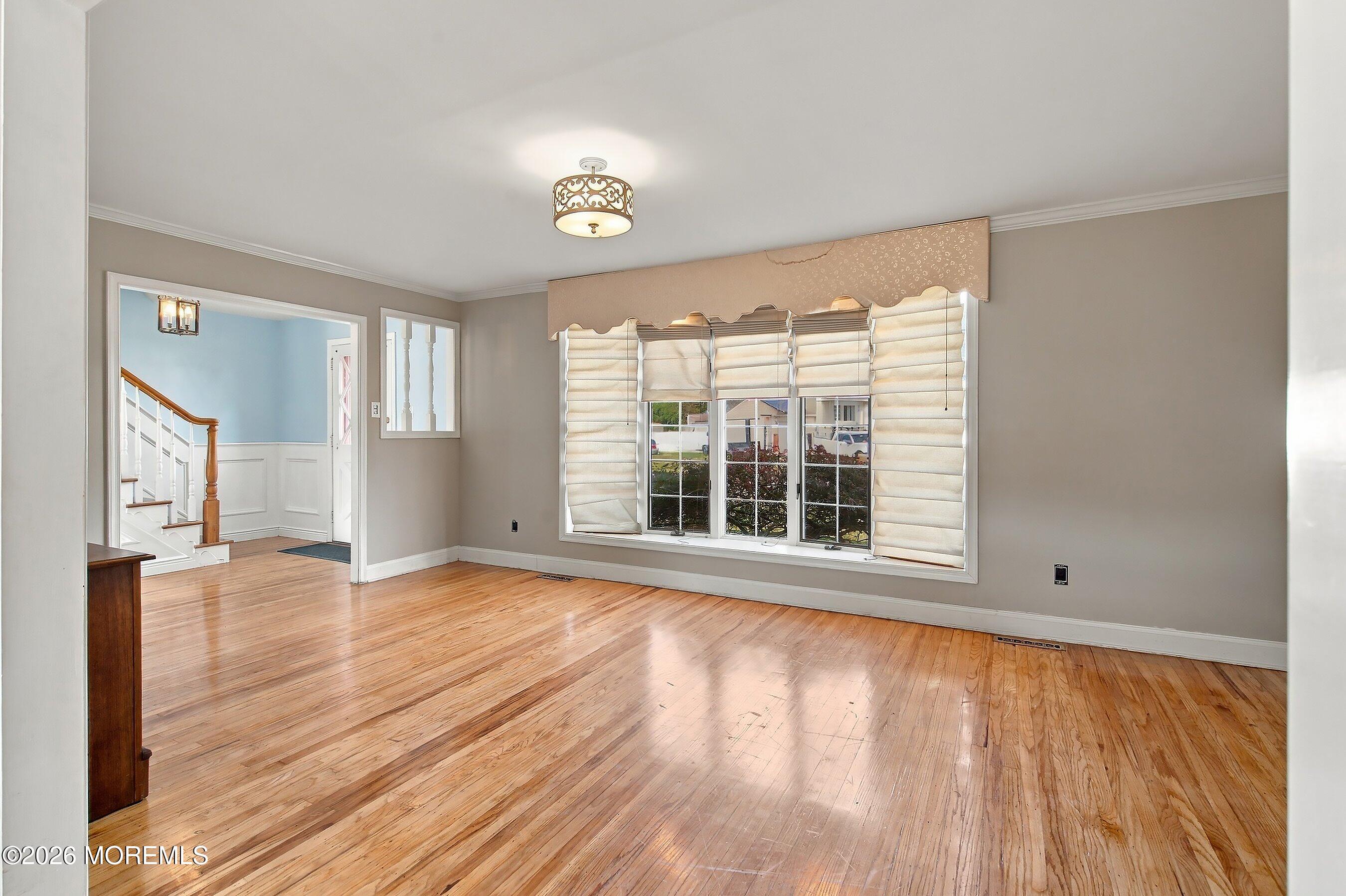 1665 White Oak Lane Williamstown NJ 08094