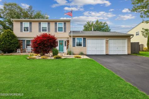 7 Stowe Lane Howell NJ 07731
