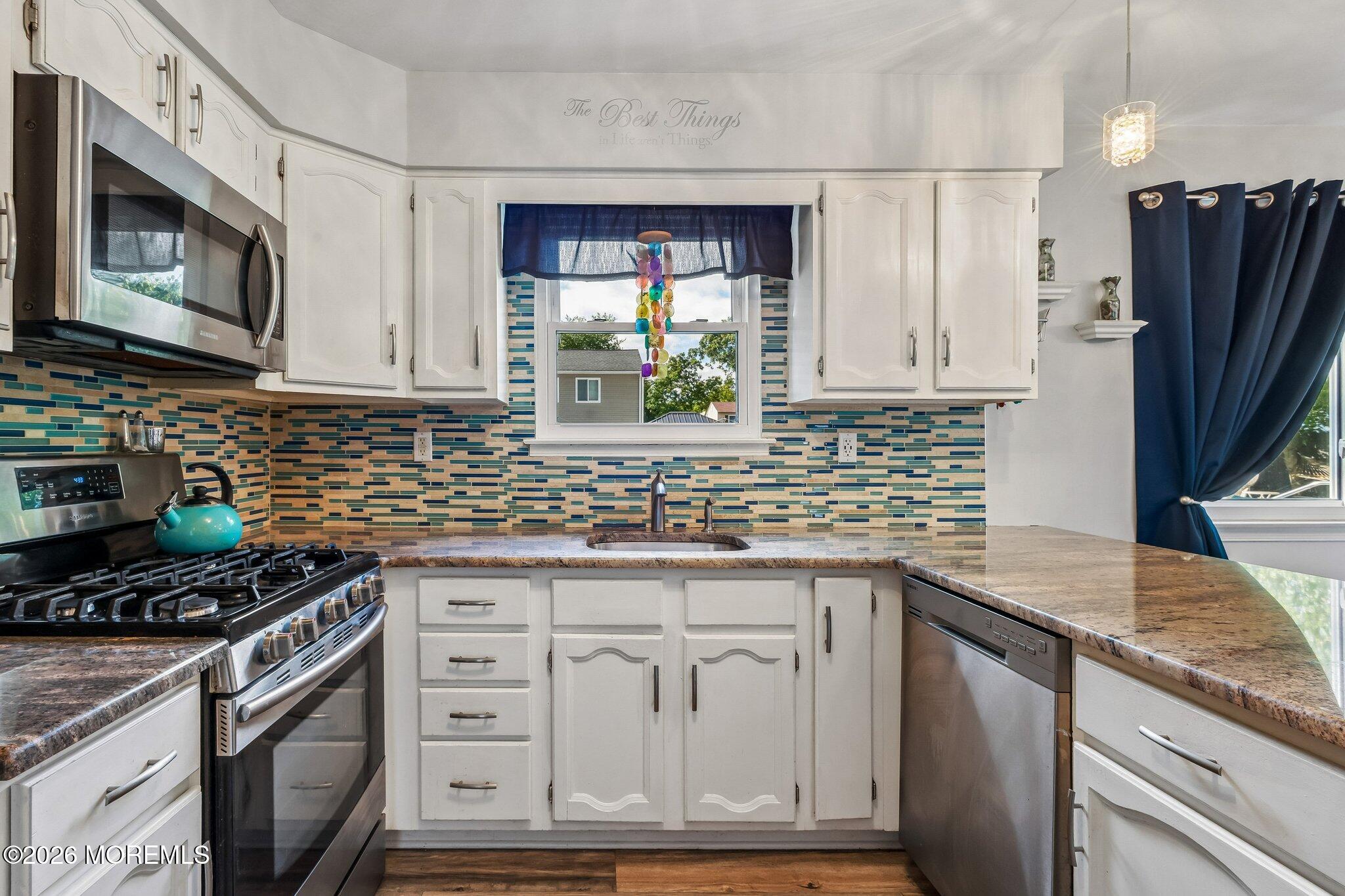 7 Stowe Lane Howell NJ 07731