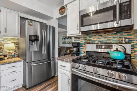 7 Stowe Lane Howell NJ 07731