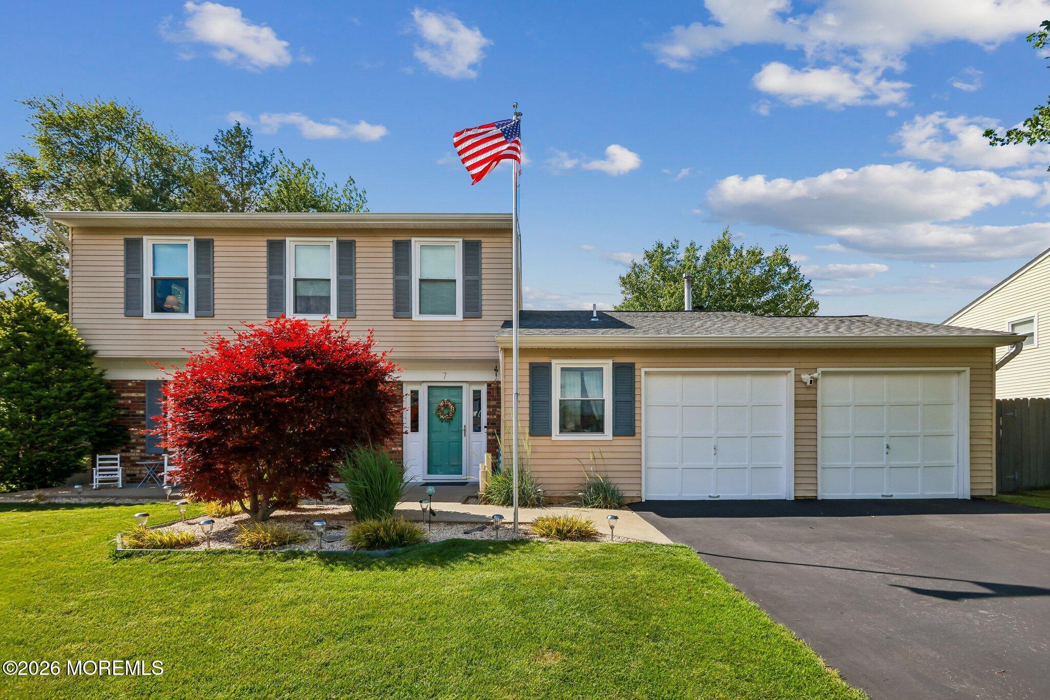7 Stowe Lane Howell NJ 07731
