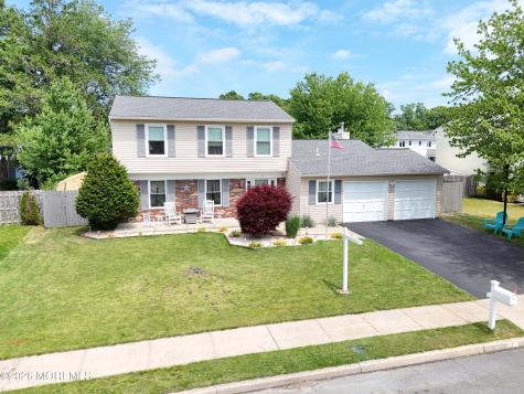 7 Stowe Lane Howell NJ 07731