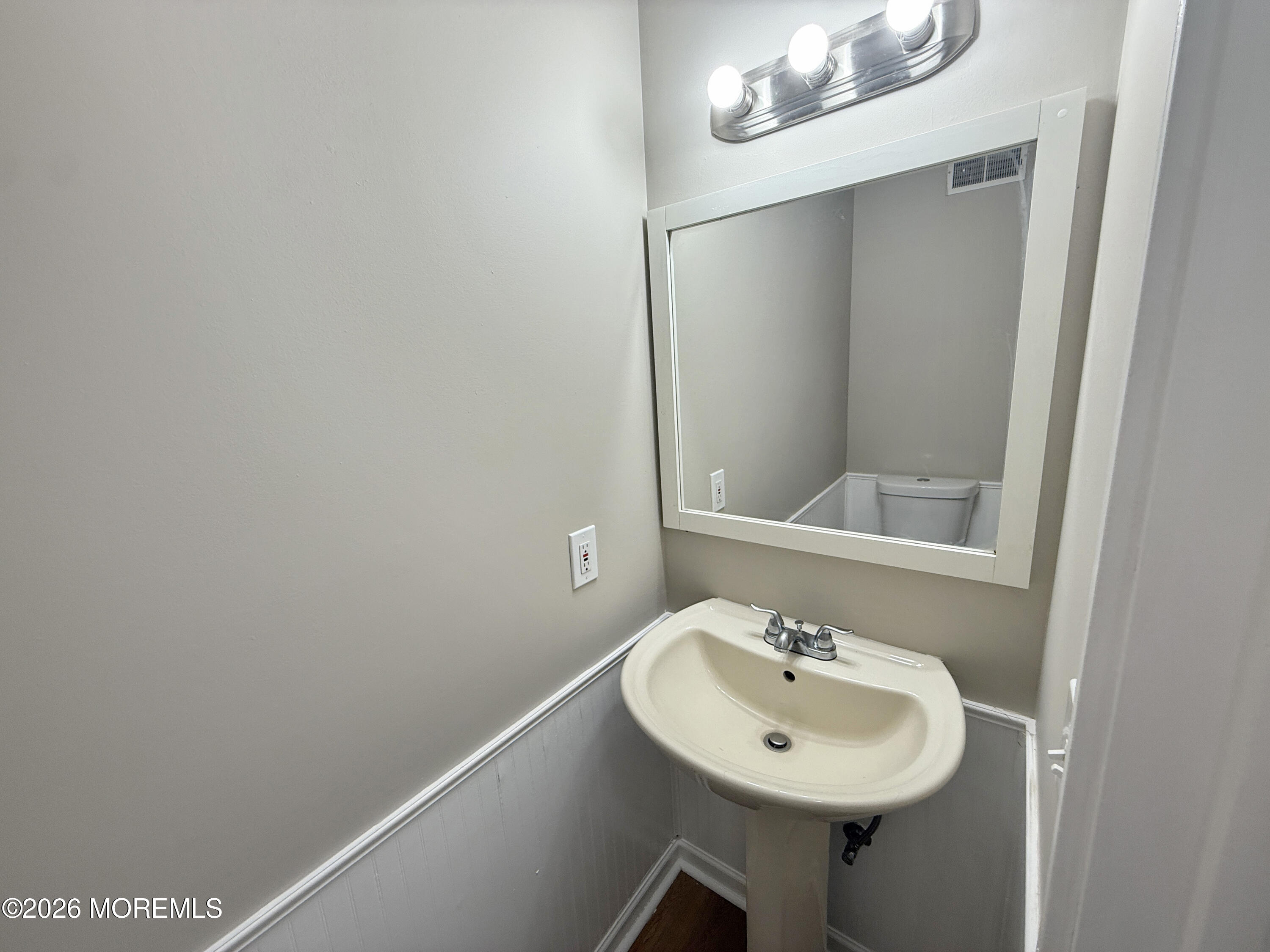 112 Lubbers Lane Manahawkin NJ 08050