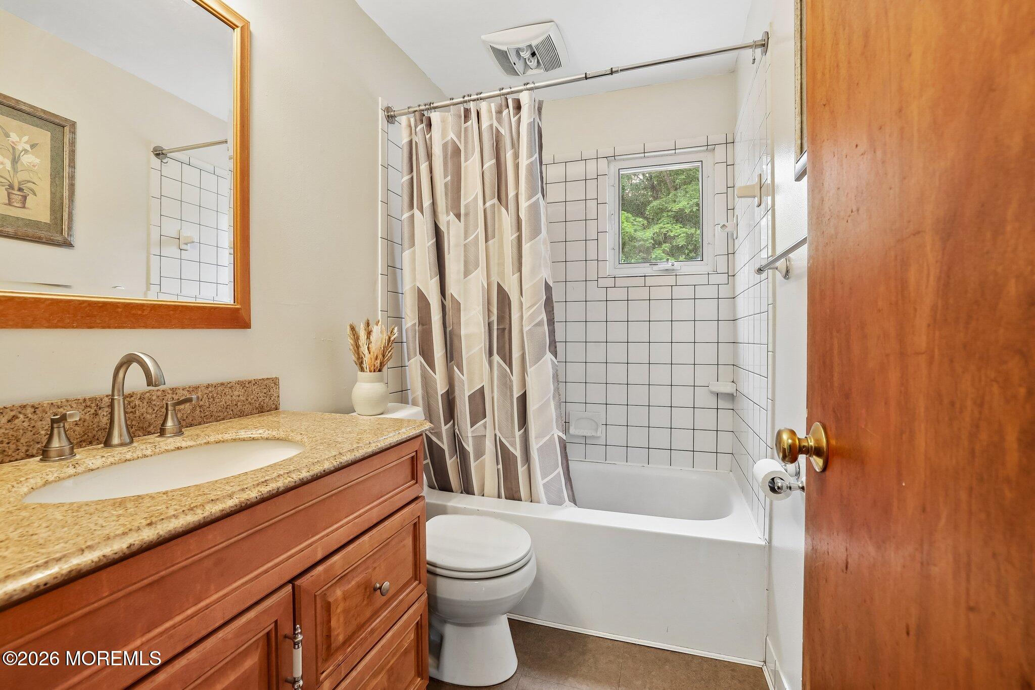 8 Parkway Place Parlin NJ 08859