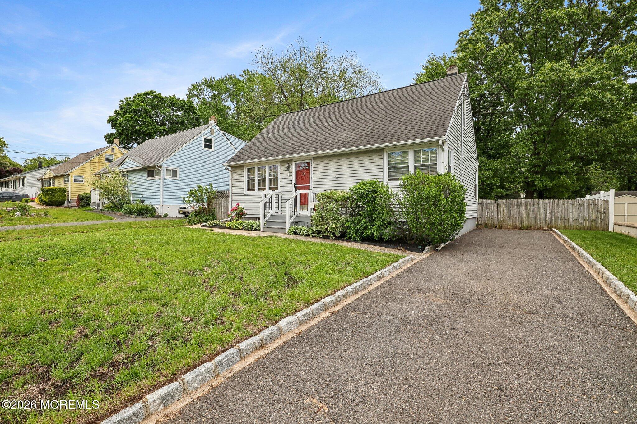 8 Parkway Place Parlin NJ 08859