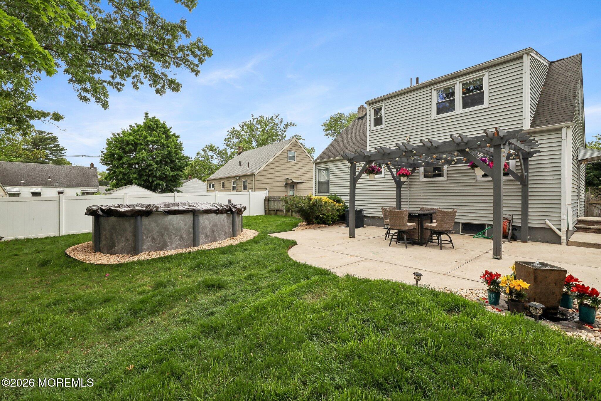 8 Parkway Place Parlin NJ 08859