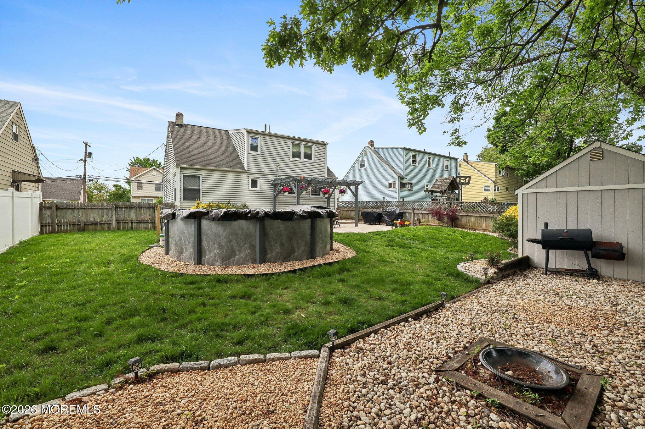 8 Parkway Place Parlin NJ 08859
