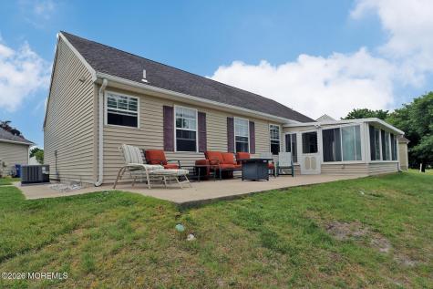 7 Alton Court Toms River NJ 08757