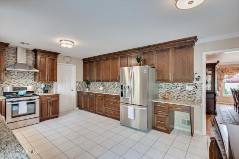 15 Alexander Court South River NJ 08882