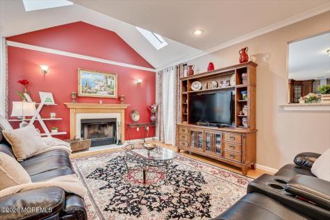 15 Alexander Court South River NJ 08882