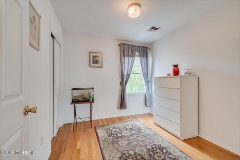 15 Alexander Court South River NJ 08882