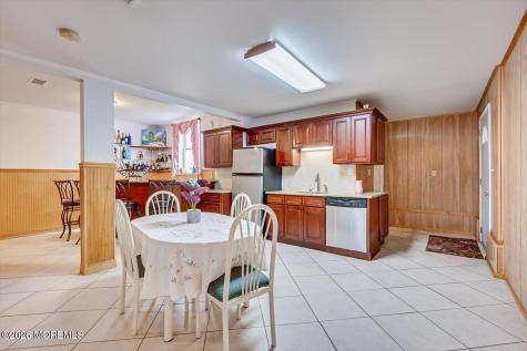 15 Alexander Court South River NJ 08882