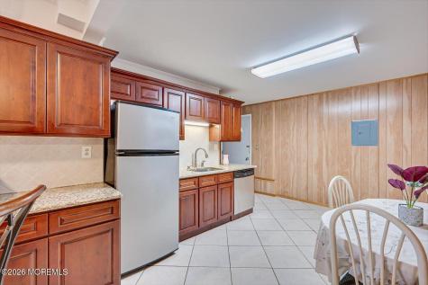 15 Alexander Court South River NJ 08882