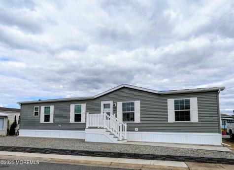 1422 Nature Way Toms River NJ 08755