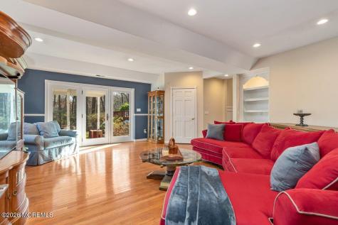 54 Bluefield Road Lincroft NJ 07738