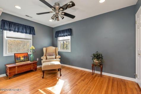 54 Bluefield Road Lincroft NJ 07738
