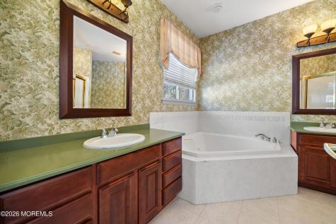 27 Mission Way Barnegat NJ 08005