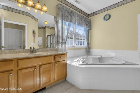 6 Avalon Court Manchester NJ 08759