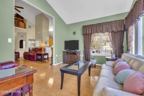 6 Avalon Court Manchester NJ 08759