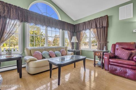 6 Avalon Court Manchester NJ 08759