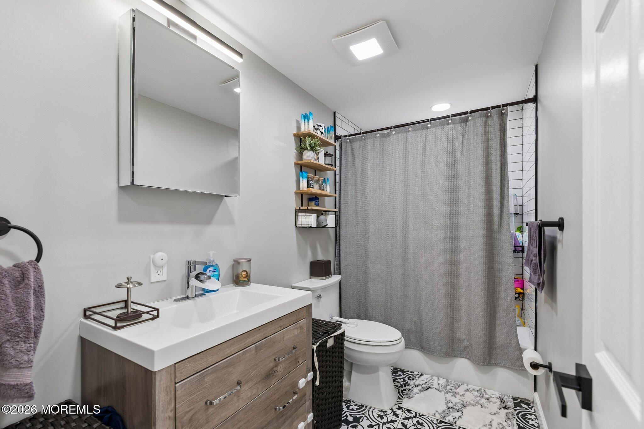 738 Gail Drive Neptune Township NJ 07753