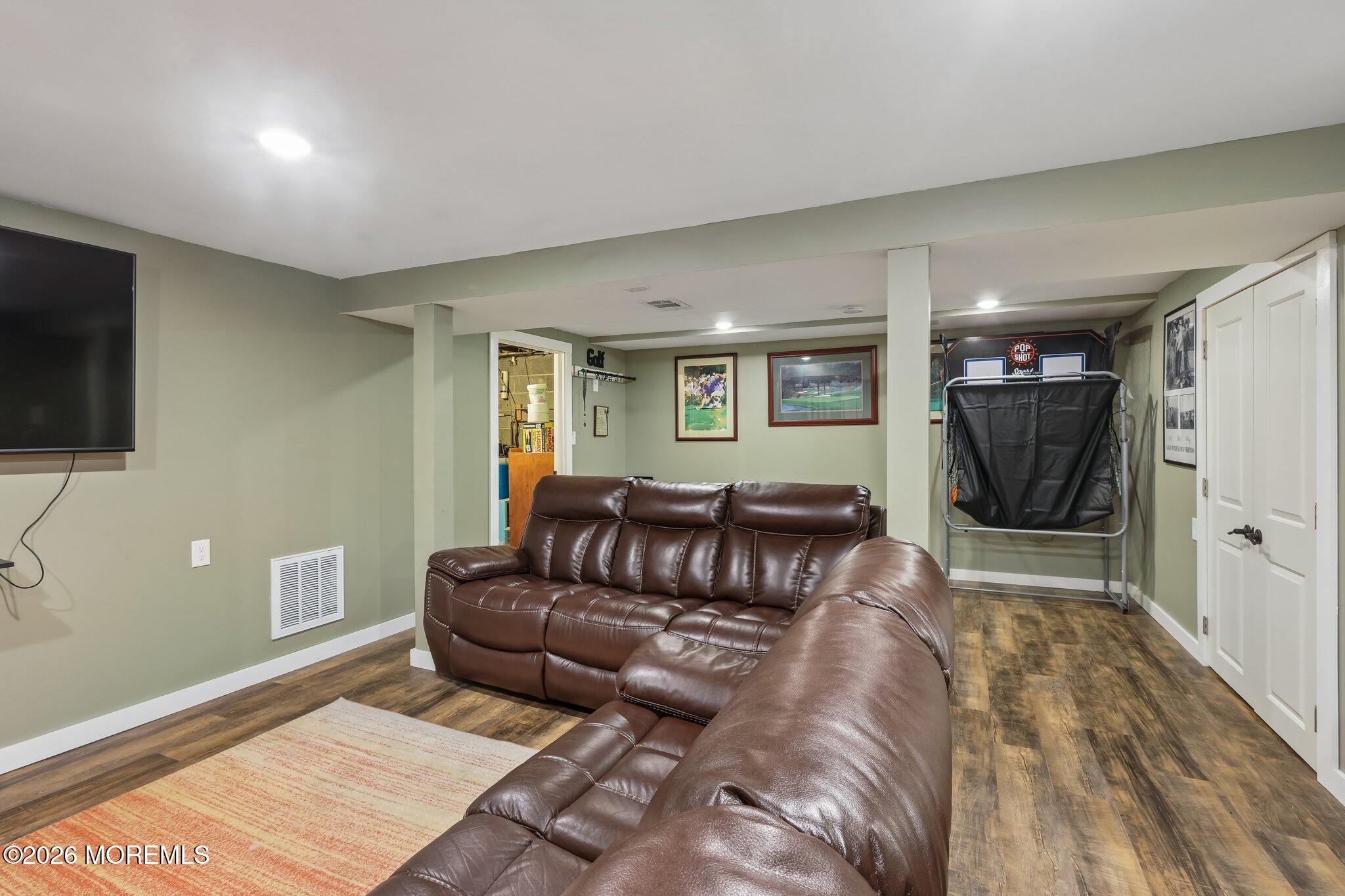 212 Princeton Road Parlin NJ 08859